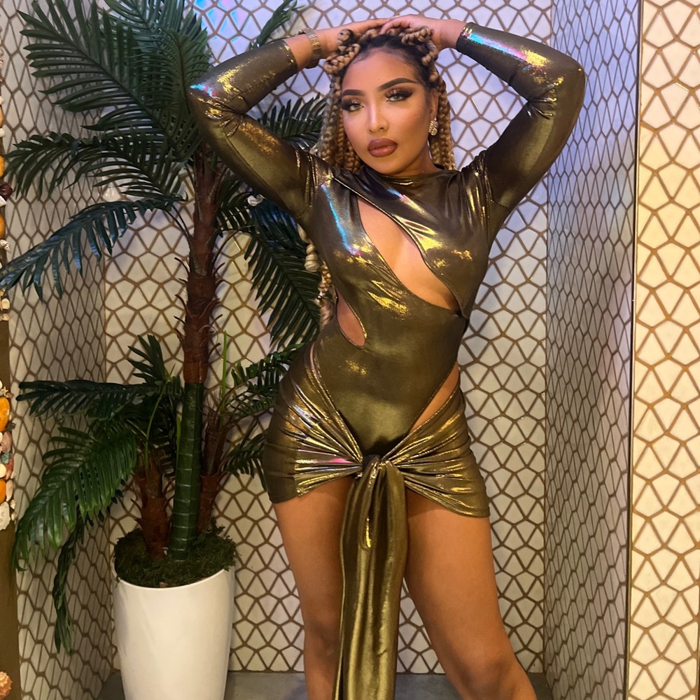 Gold 2 piece outfit